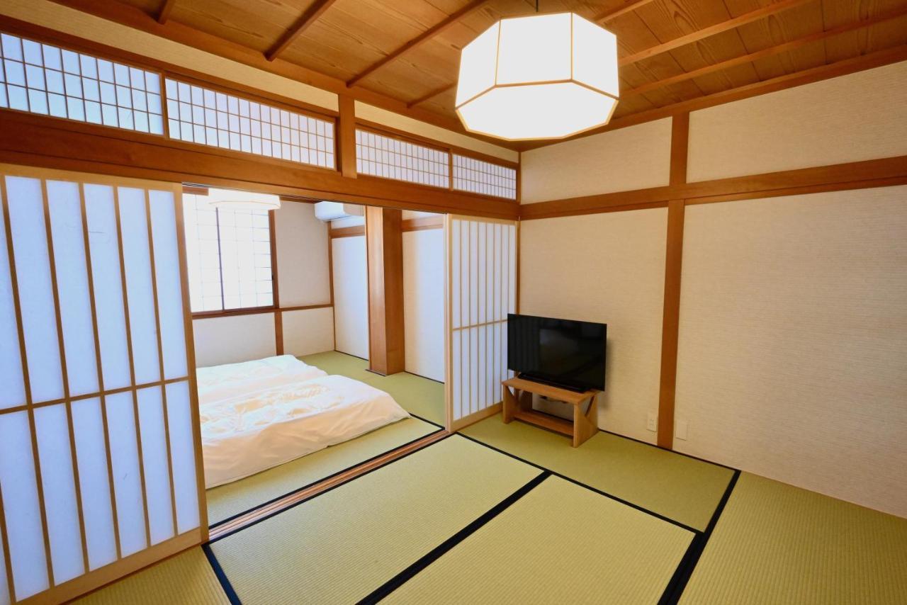 Manabi-Stay Takayama Sakura: Traditional Town Retreat with Artificial Onsen Exterior photo